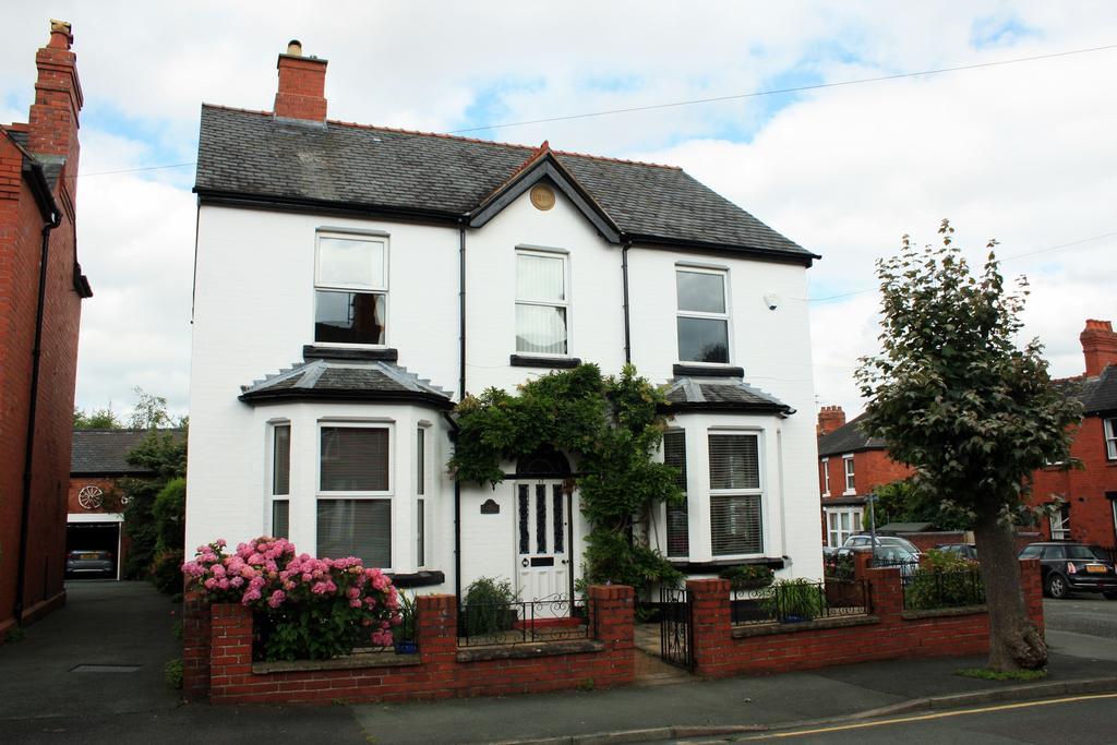 Bed and Breakfast Laurels à Oswestry Extérieur photo