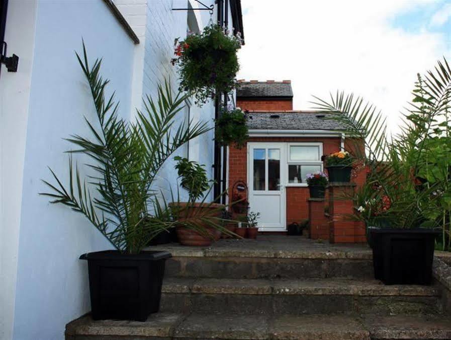 Bed and Breakfast Laurels à Oswestry Extérieur photo